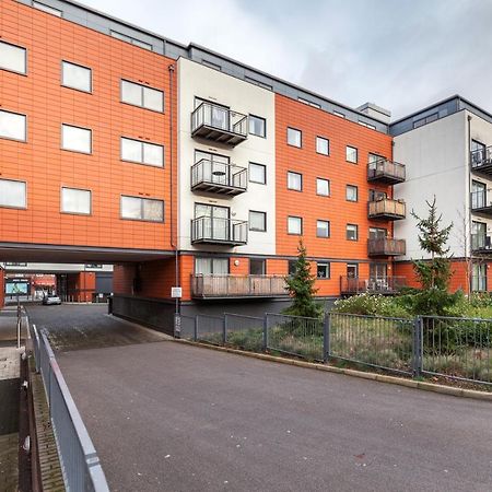 Roomspace Serviced Apartments - Capitol Square Epsom Exteriör bild